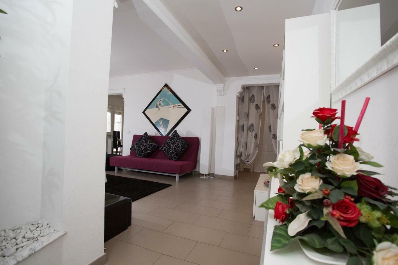 Appia Tourist Apartment Рим Экстерьер фото